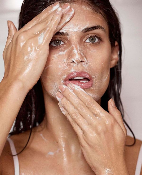 Почему демакияж — это самый важный вклад в красоту вашей кожи?